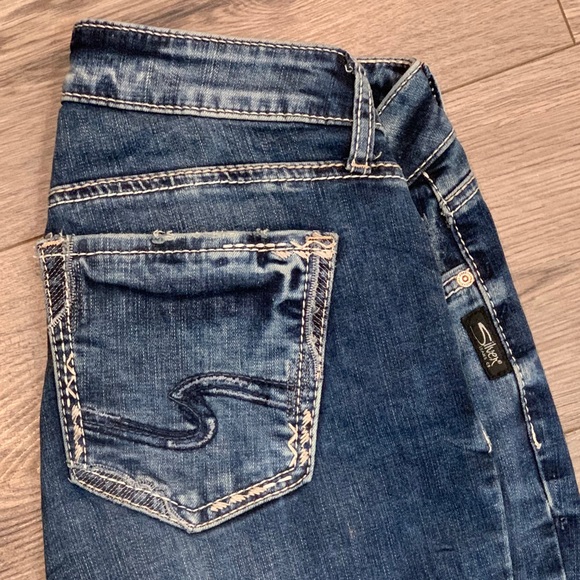 SILVER Avery Jeans NWOT - Picture 3 of 8